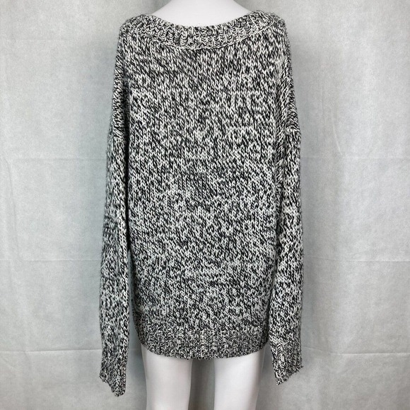 PINK Victorias Secret Sweater Womens Sz L Black White‎ Chunky Knit V Neck Loose - Picture 4 of 9